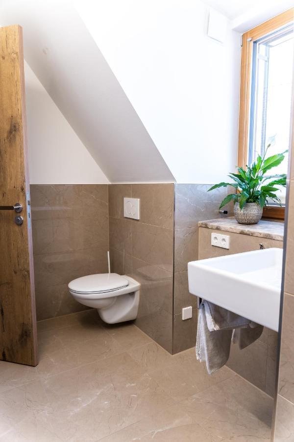 4 Apartments Im Hof By Gasthof Linde Albstadt Buitenkant foto